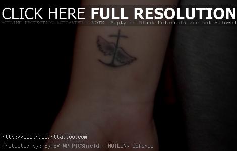 anchor wrist tattoo