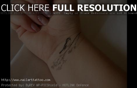bird wrist tattoo ideas