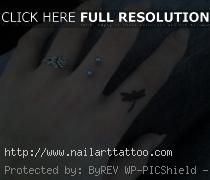 finger tattoo ideas