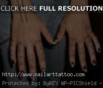 finger tattoos for women