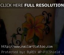 flower hip tattoos for women