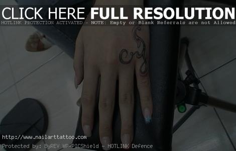 Small Tattoo Design on Hand for Girls