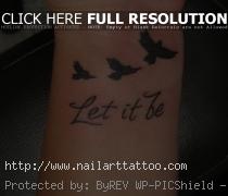 Small Wrist Tattoos – Designs and Ideas