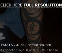 New Tribal Leg Tattoos Latest Style for Guys 2011